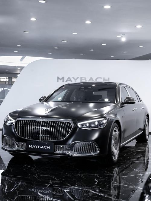 成都101岚图汽车的售后服务让用户无忧出行，迈巴赫未来的豪华车趋势